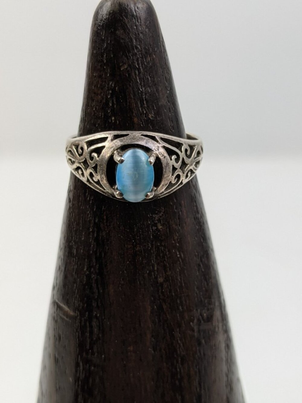 Vintage Sterling Silver 925 Blue Stone Ring Filigree Band Size 8.5